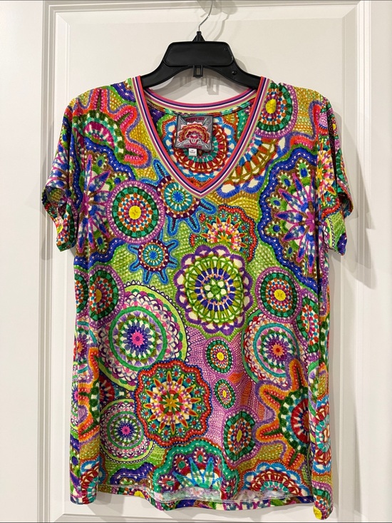 Johnny Was Tops - Johnny Was - Vibrant Multicolor V-Neck Short Sleeve Top. Never worn!
